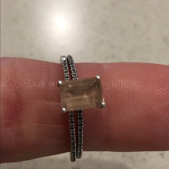 Ring - Picture 5 of 6